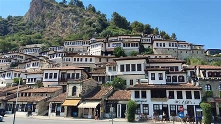 Berat & Wine Tasting Tour. Guide in Berat & Wine Tasting Tour Albania. Vizite ne qytetin e vjeter te Beratit & ne disa kantina prodhuese vere